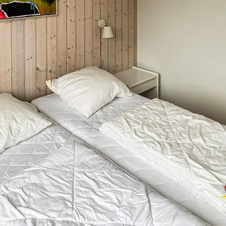Three-bedroom In Hébergement de vacances