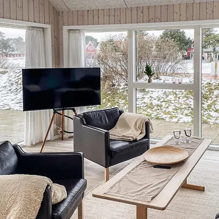 Three-bedroom In Hébergement de vacances
